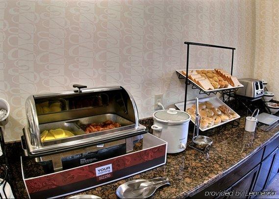 Comfort Inn & Suites Lawrence Restaurant foto